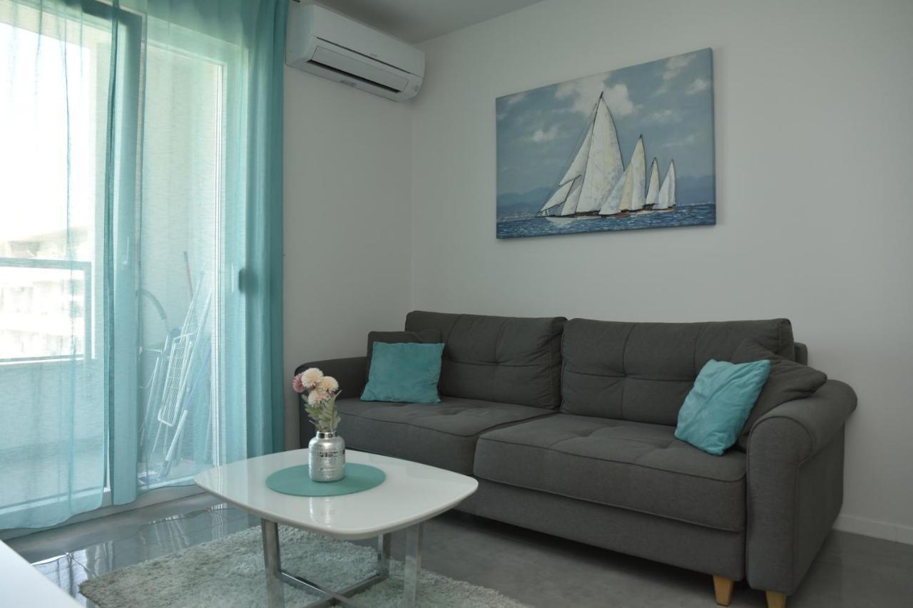 55 Apartment Split